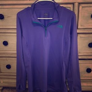 North Face Women’s athletic pullover